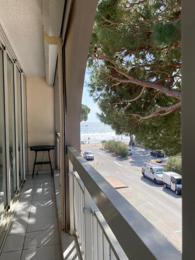 Superbe Appartement Cosy Vue Mer Pieds Dans L'Eau 카발레르쉬르메르 외부 사진