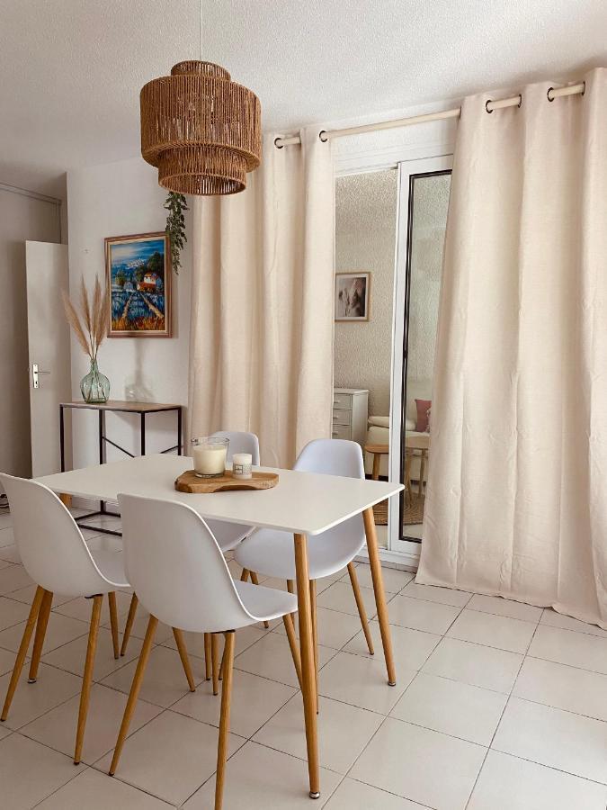 Superbe Appartement Cosy Vue Mer Pieds Dans L'Eau 카발레르쉬르메르 외부 사진