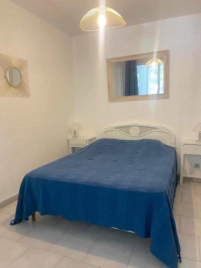 Superbe Appartement Cosy Vue Mer Pieds Dans L'Eau 카발레르쉬르메르 외부 사진