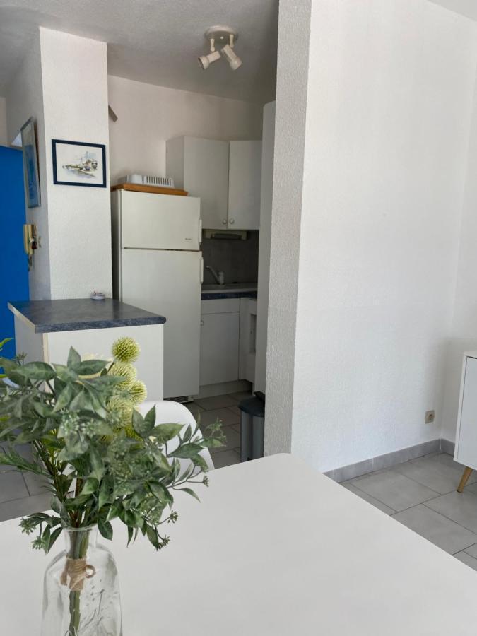 Superbe Appartement Cosy Vue Mer Pieds Dans L'Eau 카발레르쉬르메르 외부 사진